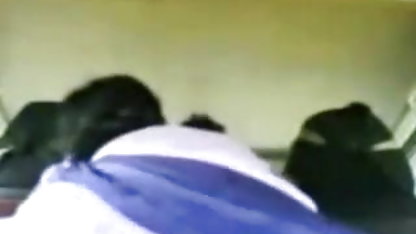 ஆழ்ந்த உறிஞ்சலுக்குப் பிறகு, நீங்கள் உடனடியாக முதிர்ந்த ஸ்ட்ரிப்டீஸ் ஒரு உறுப்பினரை சுயஇன்பம் செய்ய வேண்டும்!