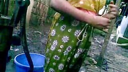 பணிப்பெண் ரேஷ்மா செக்ஸ் படம் மற்றும் தோட்டக்காரர்கள்