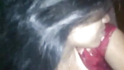 விசாலமான டாக்ஸியில் ஜூசி ஷ்மாரா ஸ்ட்ரிப்டீஸ் ஆபாச