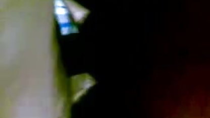 முதலாளி ஒரு பெரிய மார்பகங்கள் குத ஆபாச கருப்பு மனிதனுடன் உடலுறவு கொள்கிறான்