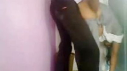 அழகான கழுதையுடன் படிக்கட்டுகளில் ஆபாச பெரிய செக்ஸ் செக்ஸ் செக்ஸ்