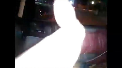 இந்த பெரிய வராதா ஏத காயி பெண் ஆதிக்கம் செலுத்துகிறாள்!