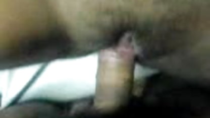 ஒரு ஆபாச மஸ்தி பெண் சுயஇன்பம் பிடித்தது