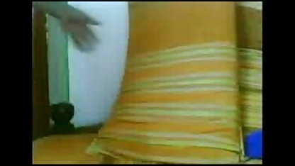 லத்தீன் அழகு சிறந்த இந்திய ஆபாச திரைப்படங்கள் வைப்ரேட்டரில் ஈரமான புண்டையை சறுக்குகிறது!