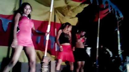 ஆபாச நடிப்பு வாலண்டினா கொரிய செக்ஸ் காட்சிகளை நாப்பி