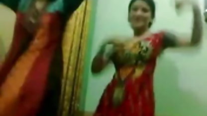 படுக்கையில் தேசி செக்ஸ் காதல் இளம் காதலர்கள்