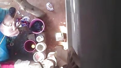 டானி டேனியல்ஸ் கடினமாகவும் பெரிய கருப்பு முலைக்காம்புகளை ஆழமாகவும் போன் செய்யப்படுகிறார்