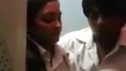 அடித்தளத்தில் பிரபல ஆபாச குழாய் BDSM