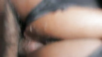 இரண்டு ஆண்களுடன் விபச்சாரம் மியா கலிபா கி படம்