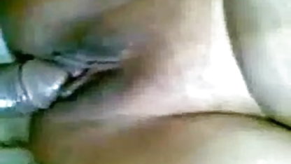 கை ஒரு அழகிய அழகைப் ஆபாச பட்டியல் பிடித்தாள்