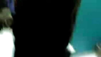 ஒரு காதலியுடன் டயமண்ட் கிட்டி குளத்தில் ஓய்வெடுக்கிறார் இந்தி திரைப்பட செக்ஸ் வீடியோ