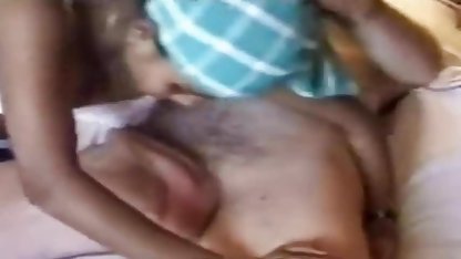கை தனது குடியுரிமை ஈவில் 3 ரீமேக் ஆபாச வீட்டுக்காப்பாளரைப் பிடித்தார்