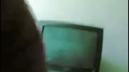 அழகான அன்னிய ஆபாச அழகி டேன் ஜோன்ஸைப் பிடித்தார்