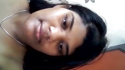 ஆஷ்டன் ப்ரீஸ் மற்றும் ஜோய் நிக்சன் ஆகியோருடன் ஸ்டுடியோ புத்தாண்டு செலினா கோம்ஸ், செக்ஸ் டேப்