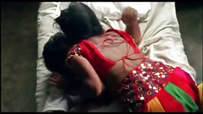 விற்பனையான ஸ்லட்டுடன் பட்டியில் சாதாரண செக்ஸ் எச்டி ஆபாச திரைப்படங்கள்