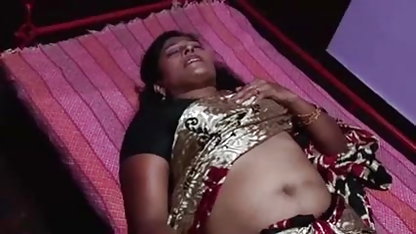 சூடான அழகி - உளவாளி மற்றும் மகன் செக்ஸ் பரபரப்பான ஆபாச